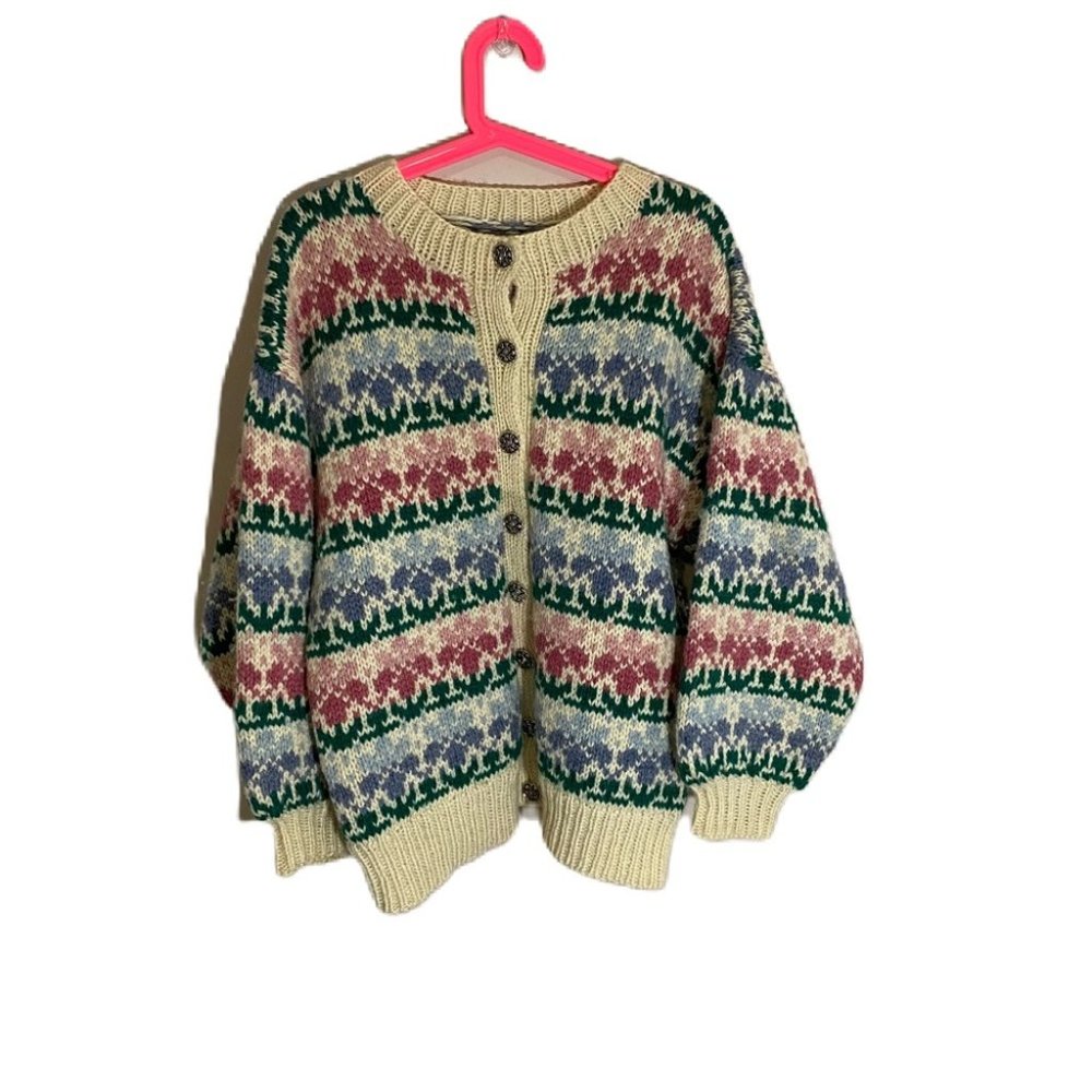 Colourful Vintage 100% wool handmade in Canada sweater size Medium M
